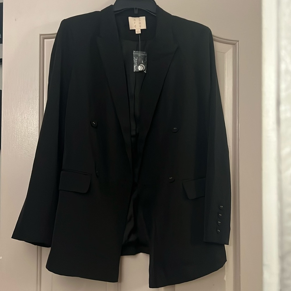 🤓Long Black light weight blazer size S